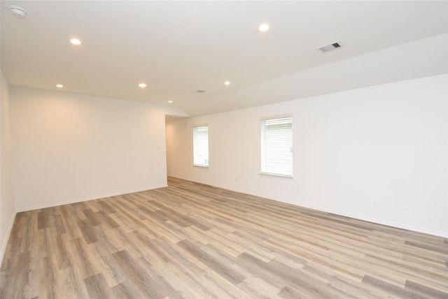 12218 Deep Stream Ln, Houston, TX 77067