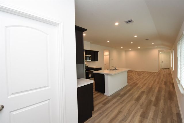 12218 Deep Stream Ln, Houston, TX 77067