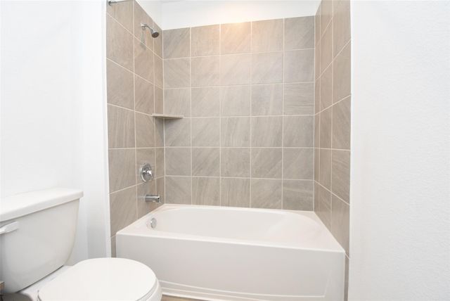 12218 Deep Stream Ln, Houston, TX 77067