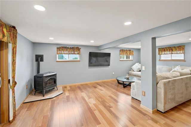 32 Robert Drive, Allentown City, PA 18104