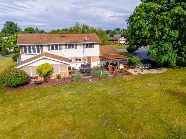 32 Robert Drive, Allentown City, PA 18104