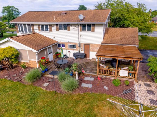32 Robert Drive, Allentown City, PA 18104