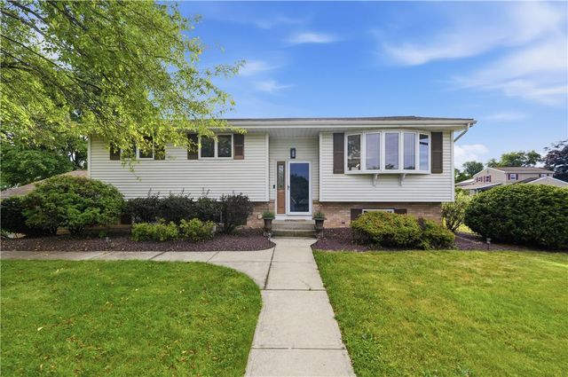 32 Robert Drive, Allentown City, PA 18104