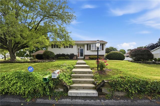 32 Robert Drive, Allentown City, PA 18104