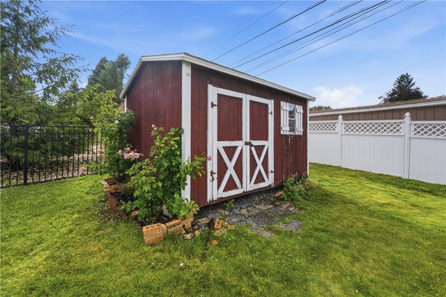 32 Robert Drive, Allentown City, PA 18104