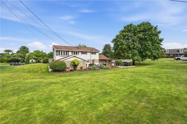 32 Robert Drive, Allentown City, PA 18104