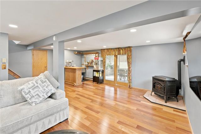 32 Robert Drive, Allentown City, PA 18104