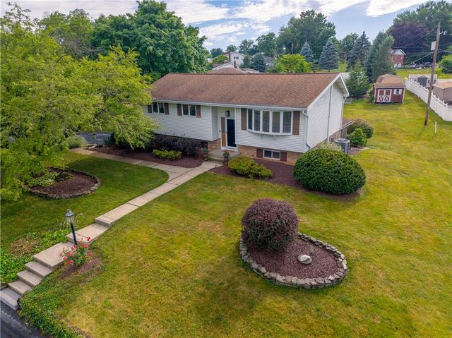 32 Robert Drive, Allentown City, PA 18104