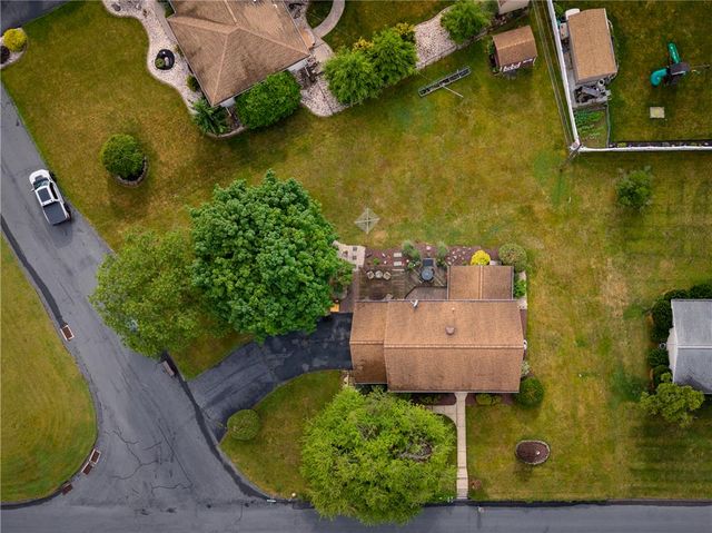 32 Robert Drive, Allentown City, PA 18104