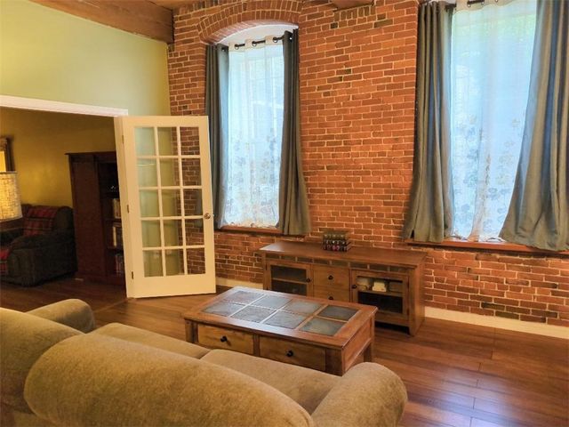 2 School Street 217, Lincoln, RI 02865