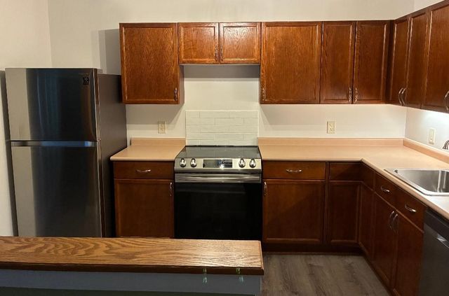 2 School Street 217, Lincoln, RI 02865