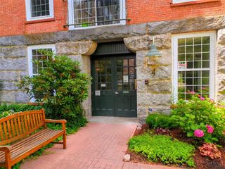 2 School Street 217, Lincoln, RI 02865