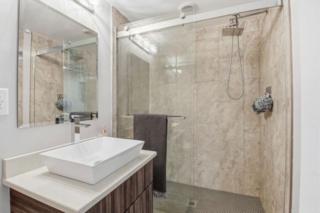 367 Auden Avenue, 210, Columbus, OH 43215