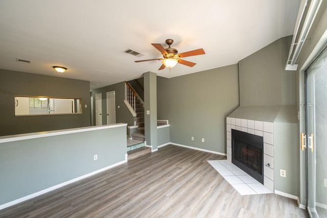 11901 Swearingen DR 15, Austin, TX 78758