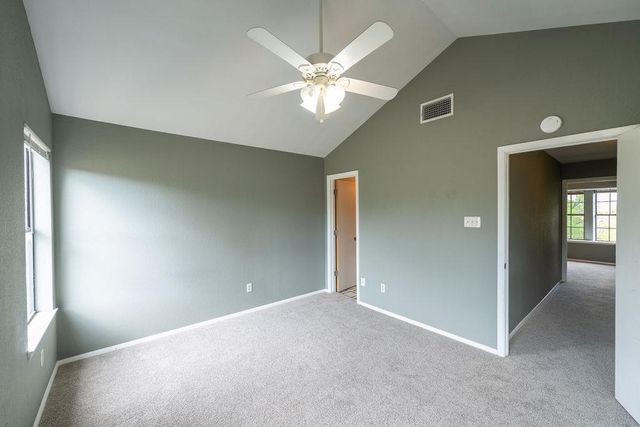 11901 Swearingen DR 15, Austin, TX 78758