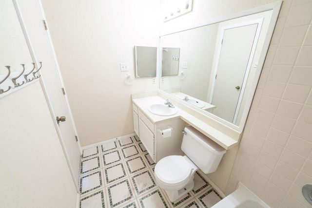 11901 Swearingen DR 15, Austin, TX 78758