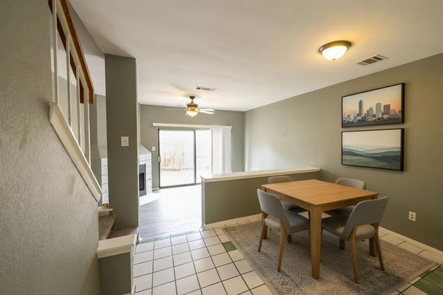 11901 Swearingen DR 15, Austin, TX 78758