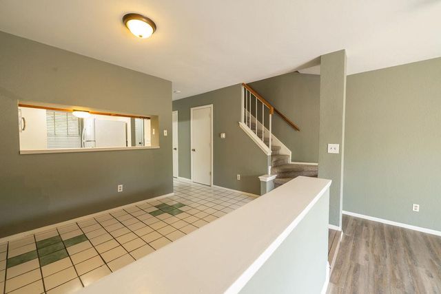 11901 Swearingen DR 15, Austin, TX 78758