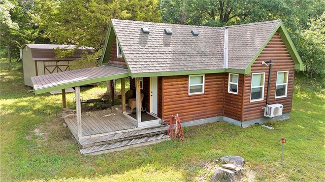 5298 Chihuahua Road, Higginsville, MO 64037