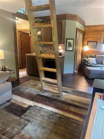 5298 Chihuahua Road, Higginsville, MO 64037