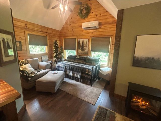 5298 Chihuahua Road, Higginsville, MO 64037