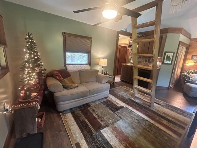 5298 Chihuahua Road, Higginsville, MO 64037