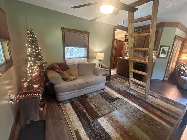 5298 Chihuahua Road, Higginsville, MO 64037