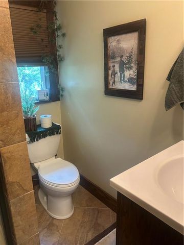 5298 Chihuahua Road, Higginsville, MO 64037