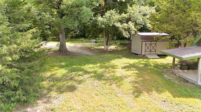 5298 Chihuahua Road, Higginsville, MO 64037