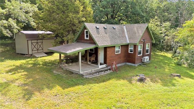 5298 Chihuahua Road, Higginsville, MO 64037