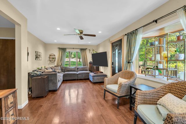 35 Marlboro Street, Morganville, NJ 07751