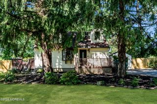 35 Marlboro Street, Morganville, NJ 07751