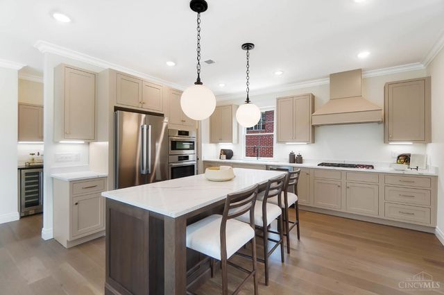 2800 Erie Avenue, Cincinnati, OH 45208