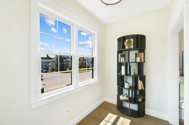 2800 Erie Avenue, Cincinnati, OH 45208