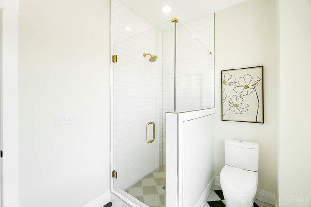 2800 Erie Avenue, Cincinnati, OH 45208