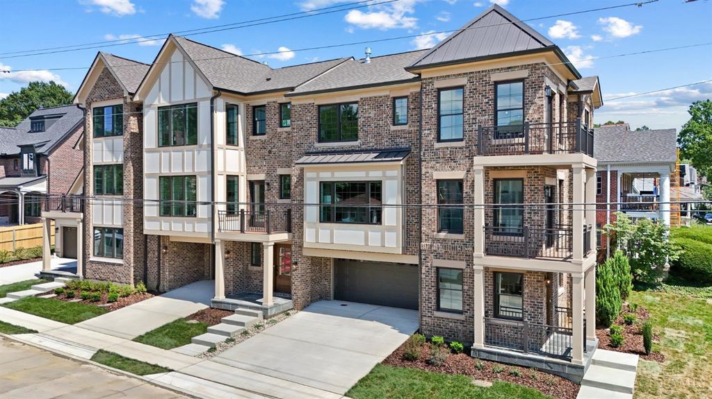 2800 Erie Avenue, Cincinnati, OH 45208