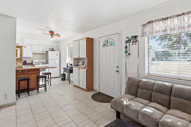 3931 Ortiz Court NE APT B, Albuquerque, NM 87110