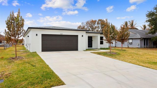 560 SW Carter Avenue, Port St. Lucie, Port St Lucie, FL 34983
