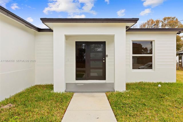 560 SW Carter Avenue, Port St. Lucie, Port St Lucie, FL 34983
