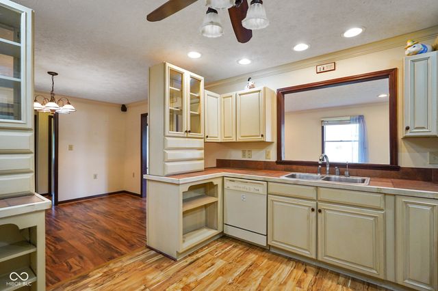 11830 Civic Circle, Mooresville, IN 46158