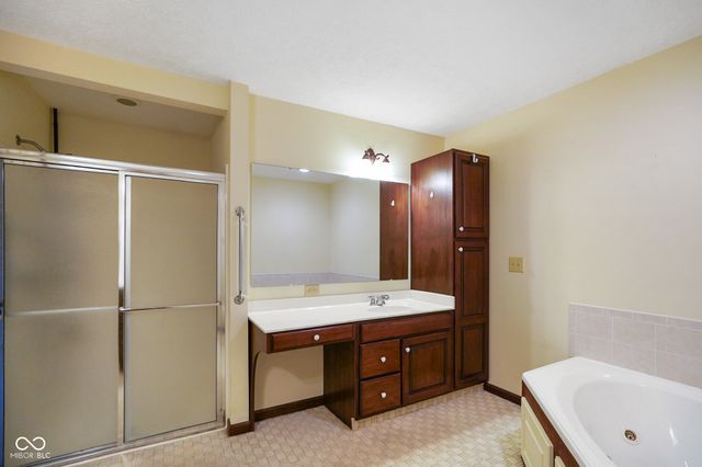 11830 Civic Circle, Mooresville, IN 46158