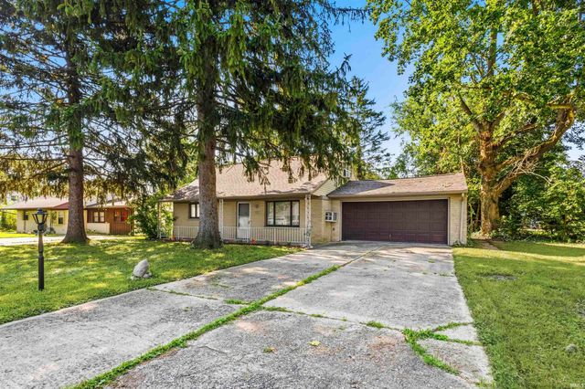 2624 Garden Park Drive, Fort Wayne, IN 46825