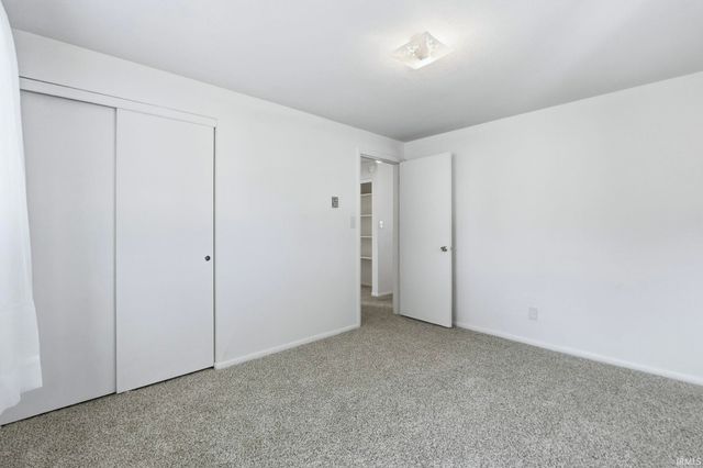 2624 Garden Park Drive, Fort Wayne, IN 46825