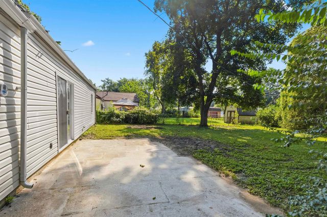 2624 Garden Park Drive, Fort Wayne, IN 46825