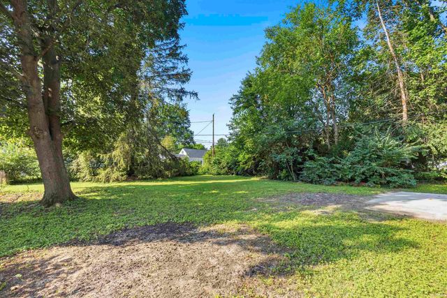 2624 Garden Park Drive, Fort Wayne, IN 46825