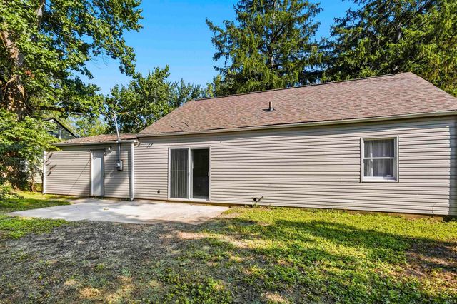 2624 Garden Park Drive, Fort Wayne, IN 46825