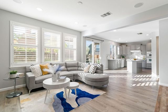 300 Crestridge Court, San Jose, CA 95138