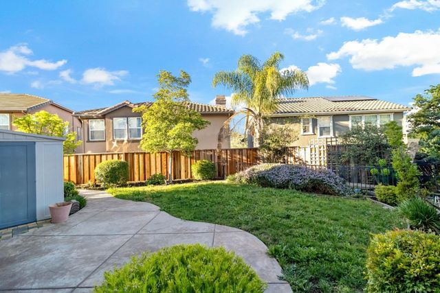 300 Crestridge Court, San Jose, CA 95138