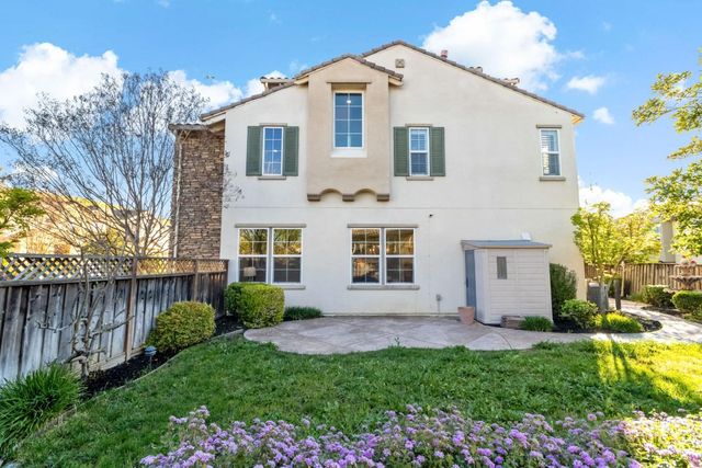300 Crestridge Court, San Jose, CA 95138