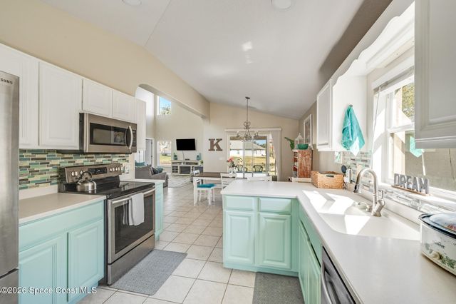 2748 Bradfordt Drive, Melbourne, FL 32904